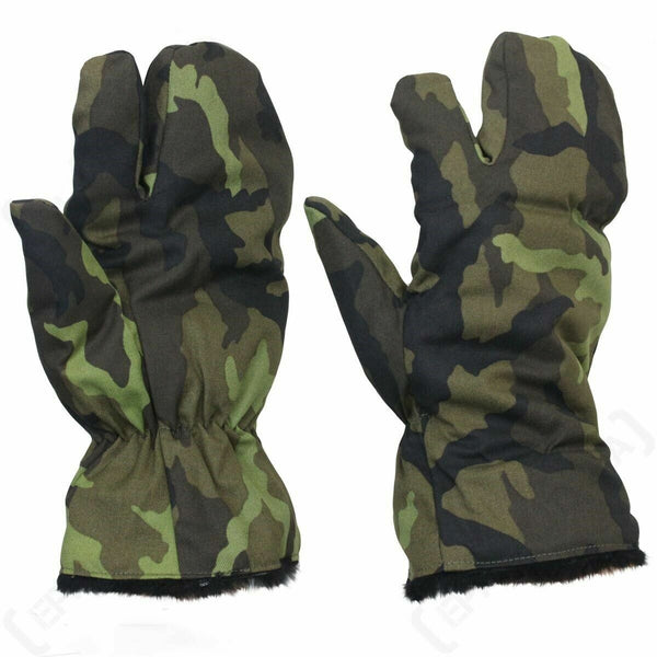 Czech Army Fur Lined M95 Camo Mittens / Gloves