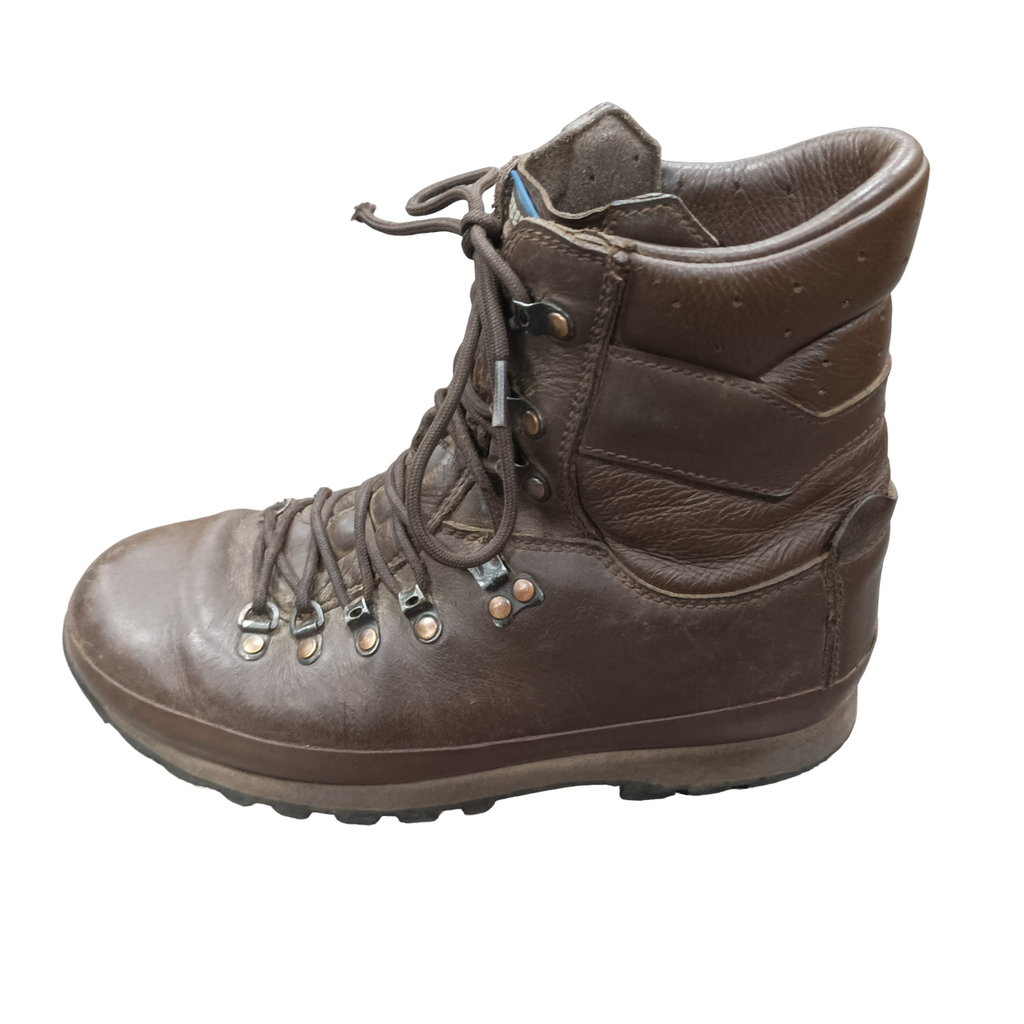 ALTBERG Defender Brown Leather Combat Boots – Pools Surplus ALTBERG Defender Brown Leather Combat Boots – Pools Surplus