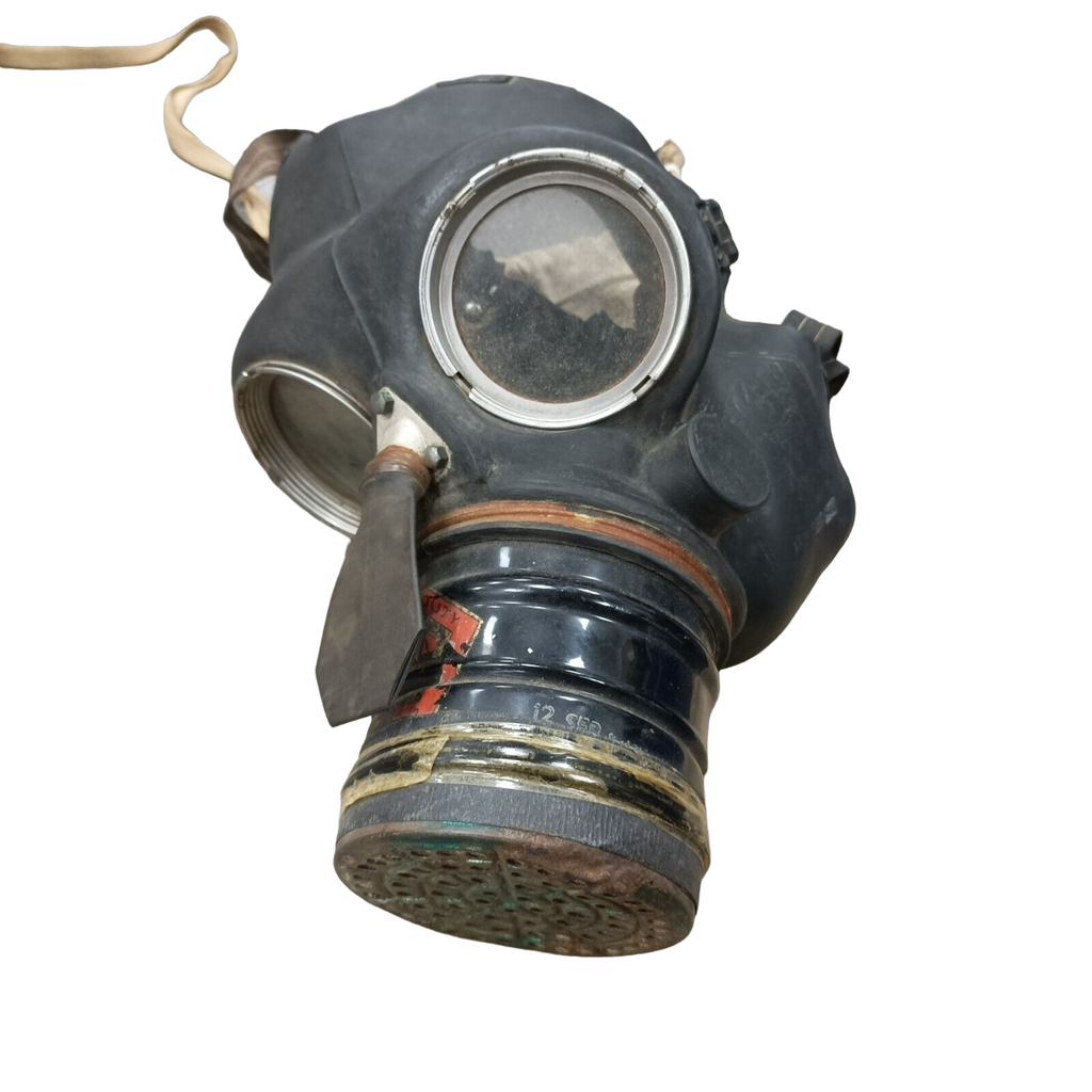 Original Civil Duty CD / ARP Issue Respirator with original bag Dunkirk Gas Mask