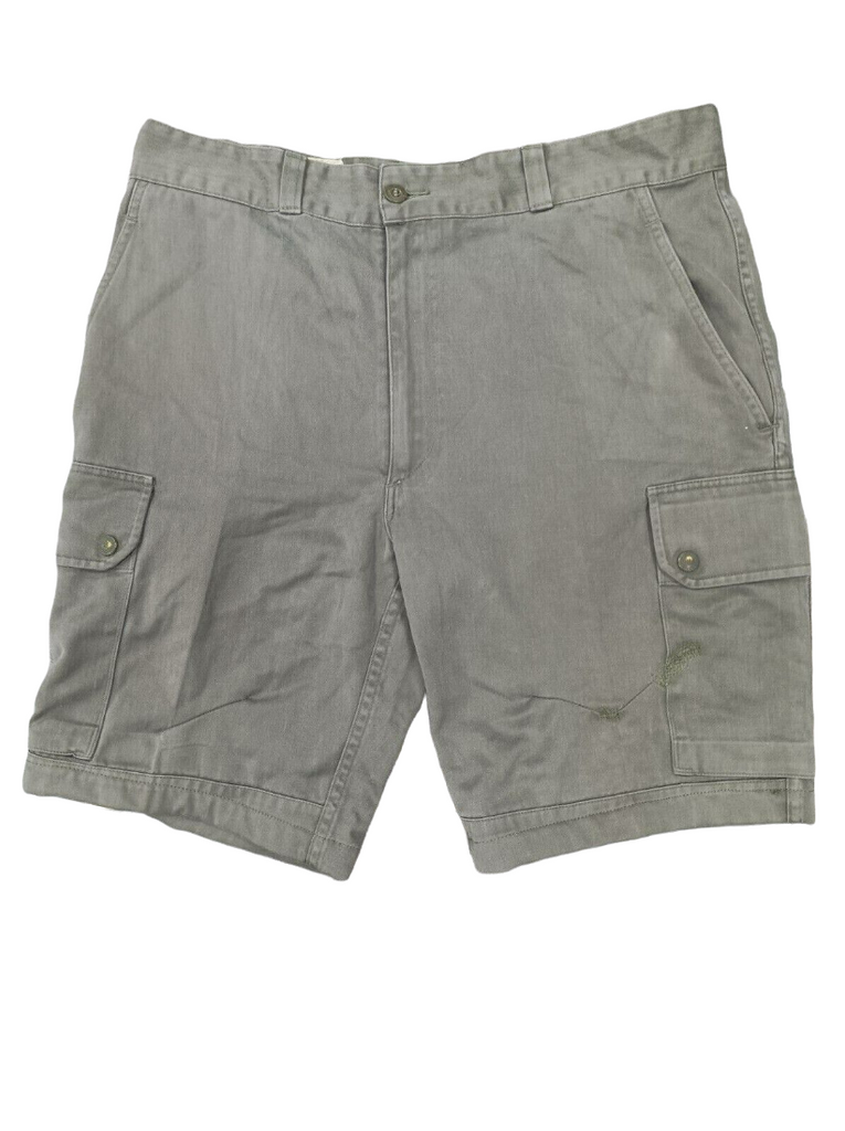 French Army Olive Green Cargo Shorts with buttoned side pockets