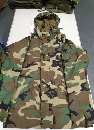 US Army Woodland Goretex Jacket