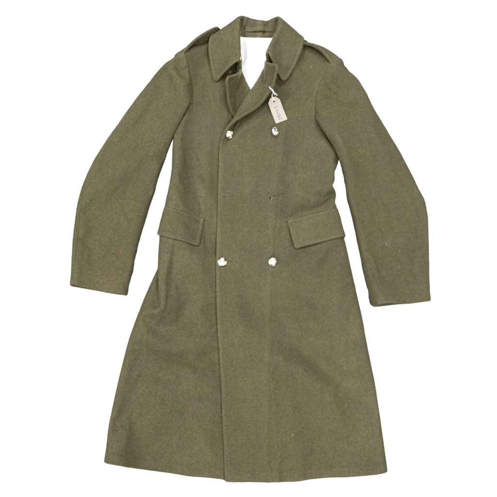 British Army Cavalry Dismounted Greatcoat 40 inch chest - Green, has 2 flapped pockets and epaulettes