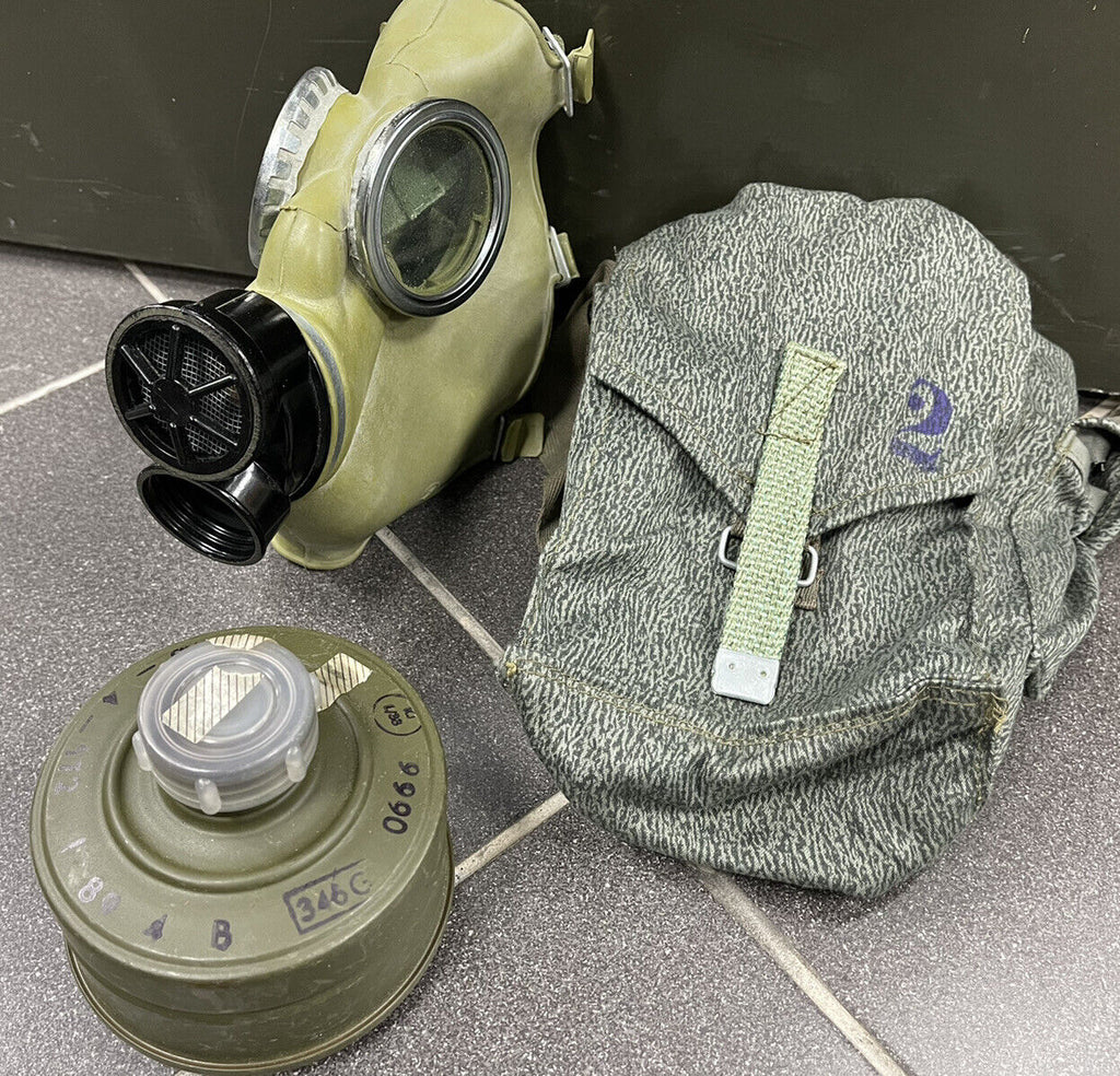 Polish Army MC1 Gas Mask with Respirator and Bag